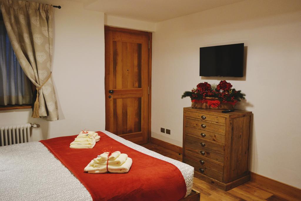 Maison Carrel Elegant 6 Breuil-Cervinia Room photo